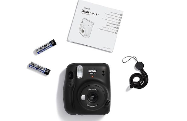 INSTAX Mini 11 Sofortbildkamera in Charcoal Gray für 68,90€ (statt 78€)