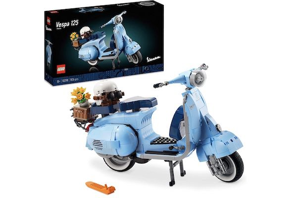 LEGO 10298 Vespa 125 Modellbausatz für 58,82€ (statt 69€)
