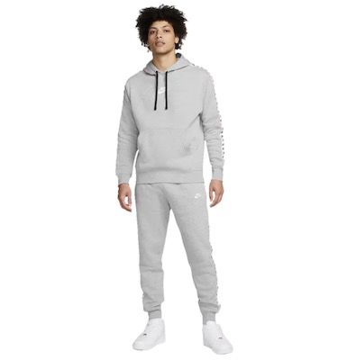 Nike Sportswear Essential Fleece GX Trainingsanzug für 59,99€ (statt 71€)