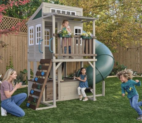 KidKraft Cozy Escape Spielhaus mit Rutsche für 1.136€ (statt 1.362€)