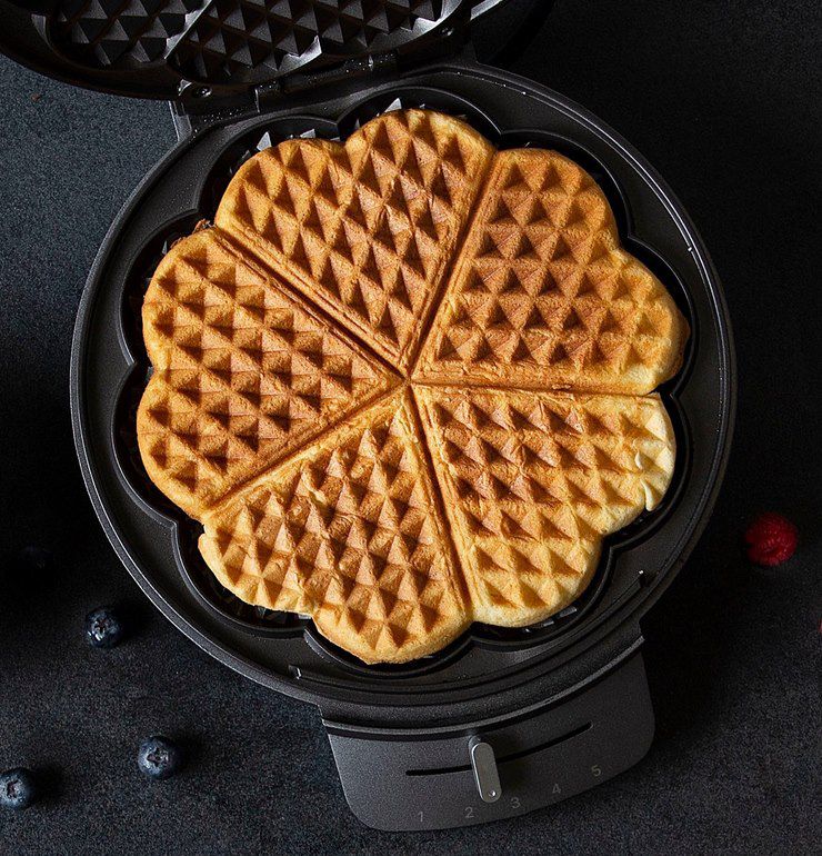 Princess 1200W Waffeleisen mit Herzwaffelform für 24,99€ (statt 35€)