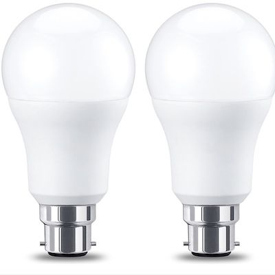 2 x Amazon Basics B22 warmweiße LED Lampe mit 10.5W für 7,87€ (statt 11€)
