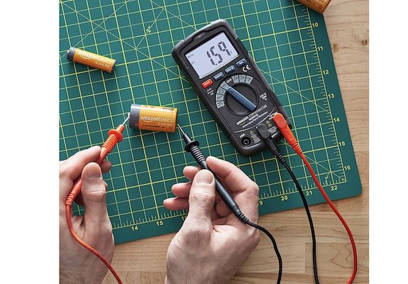 AmazonCommercial – Digitalmultimeter mit 13 Funktionen für 16,81€ (statt 28€)   Prime