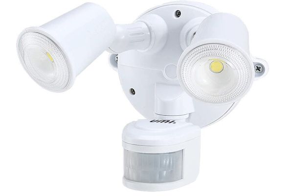 Umi. by Amazon Lampe mit Bewegungsmelder für 18,47€ (statt 29€)   Prime