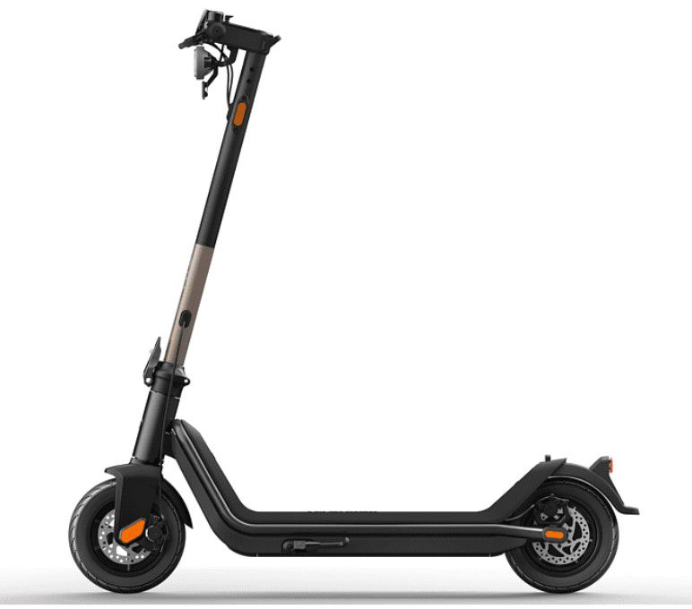 NIU KQi3 Pro E Scooter 50km RW klappbar 9.5 Zoll für 537,81€ (statt 778€)