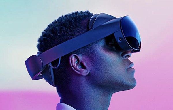 Meta Quest Pro 256 GB VR Brille für 1.199€ (statt 1.749€)
