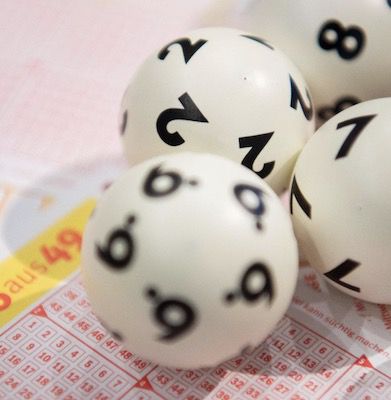 Zwangsausschüttung mit 45 Mio. Jackpot: 3 Lotto 6aus49 Felder für 1€ (statt 4,20€)