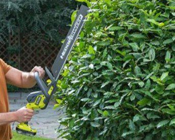 Ryobi ONE+ Akku Heckenschere für 119,99€ (statt 144€)