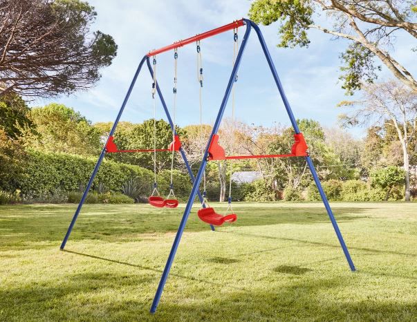 Playtive Schaukelgestell mit zwei Schaukeln für 80,94€ (statt 96€)