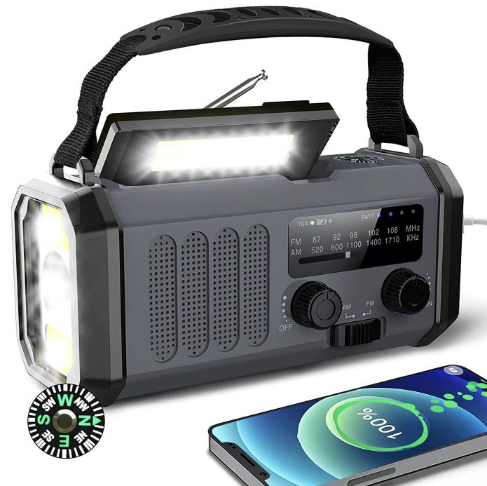 10000mAh Notfall  & Outdoorradio mit Solarmodul für 29,55€ (statt 38€)