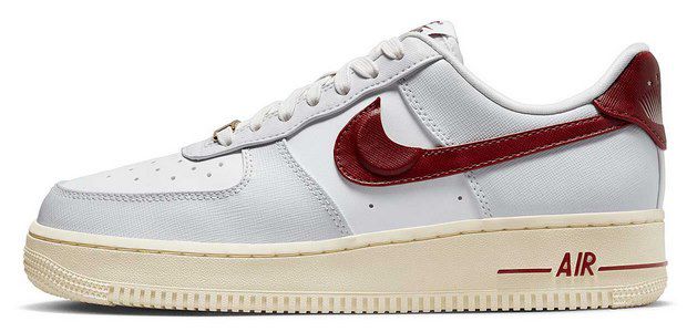 Nike AIR FORCE 1 07 SE Damen Sneaker in Weiß/Rot für 79,96€ (statt 130€)