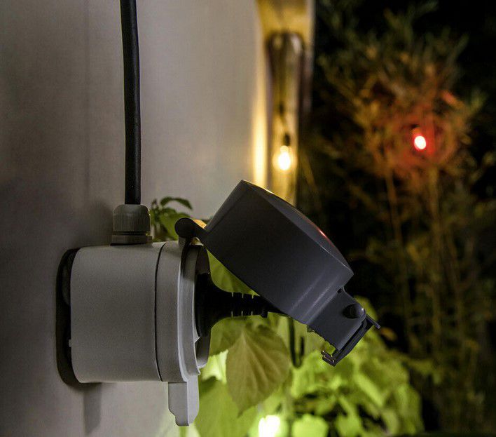 LEDVANCE SMART+ BT Outdoor Steckdose für 8,99€ (statt 17€)