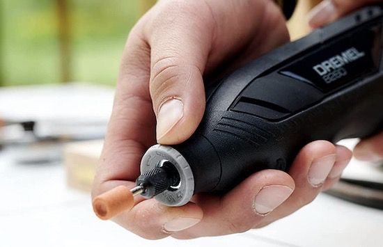 Dremel 8260 Akku Rotationswerkzeug inkl. 65 tlg. Zubehör für 167,99€ (statt 218€)