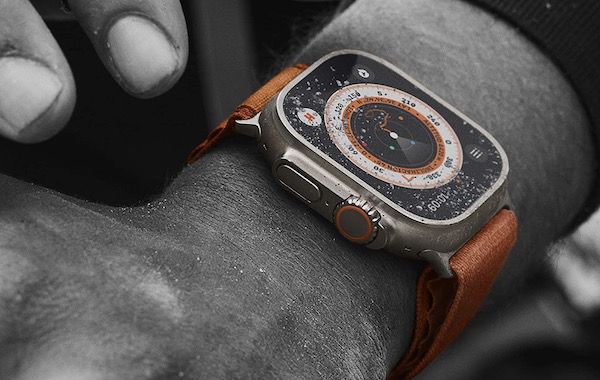 ⌚️ Apple Watch Ultra (GPS + Cellular, 49mm) Titan Ocean für 465,90€ (statt neu 640€)