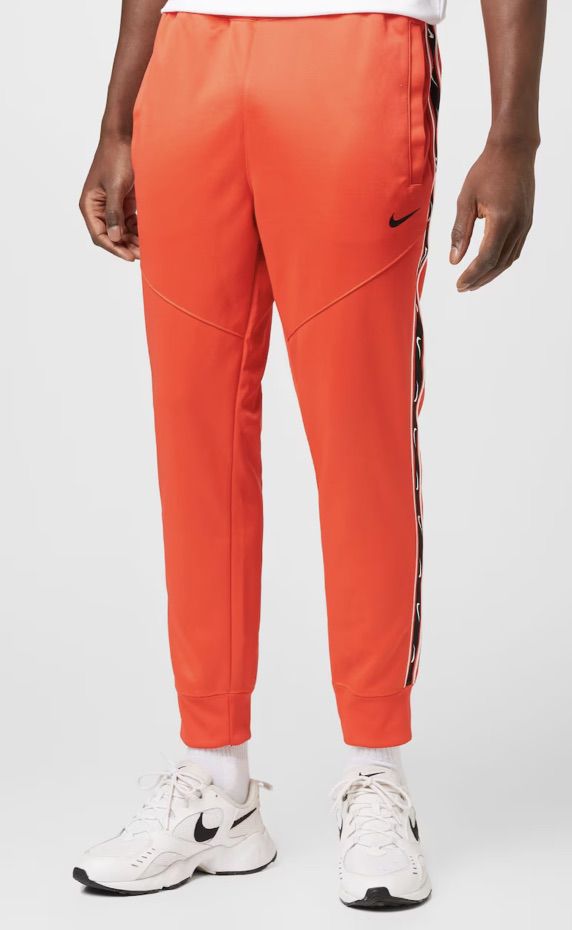 Nike Repeat Trainingshose für 37,90€ (statt 58€)