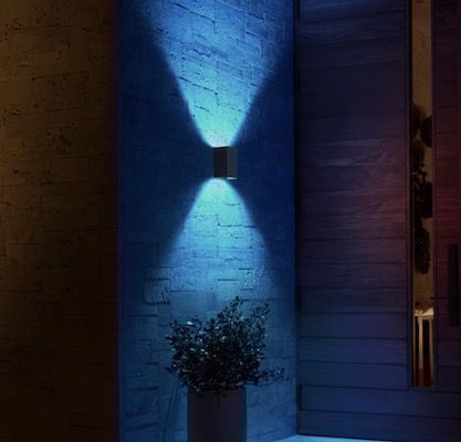 Philips Hue Outdoor Sale   z.B. 2x Wandfluter für 250,89€ (statt 290€)