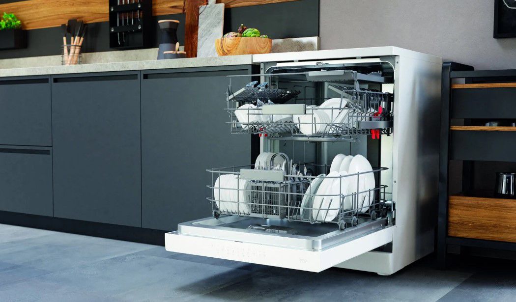 BAUKNECHT BFO 3C33 Geschirrspüler für 349,93€ (statt 449€)