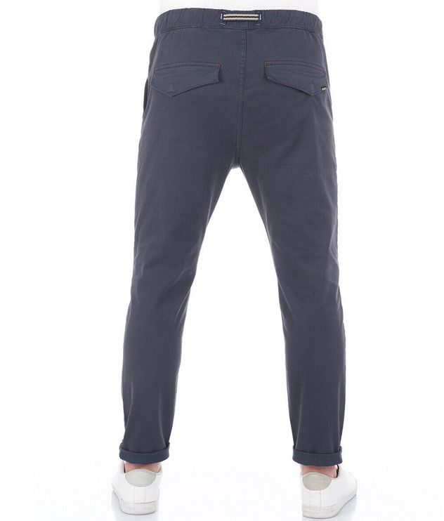 Riverso RIVMalte Herren Chinohose mit Gürtel für 19,99€ (statt 23€)