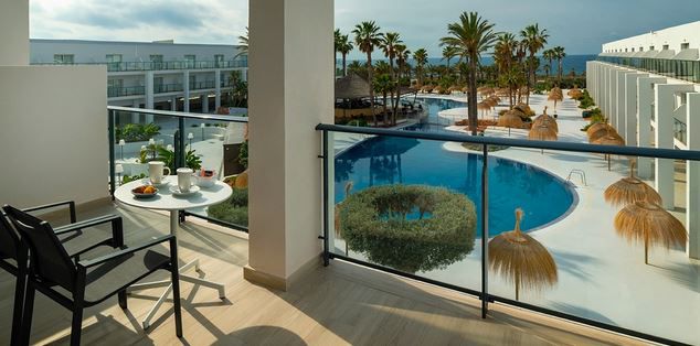 2 ÜN im 4* Cabogata Jardín Hotel in Spanien, Retamar mit HP für 85€ p.P.