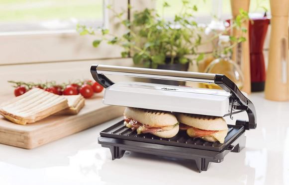 Bestron APM123W Kontaktgrill mit Auffangschale, 700W für 15,26€ (statt 19€)