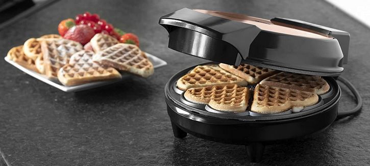 Bestron Waffeleisen für Herzwaffeln, 700W für 19,99€ (statt 27€)