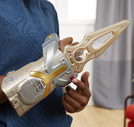 Hasbro Marvel The Eternals Schwert Handschuh für 7,13€ (statt 16€)