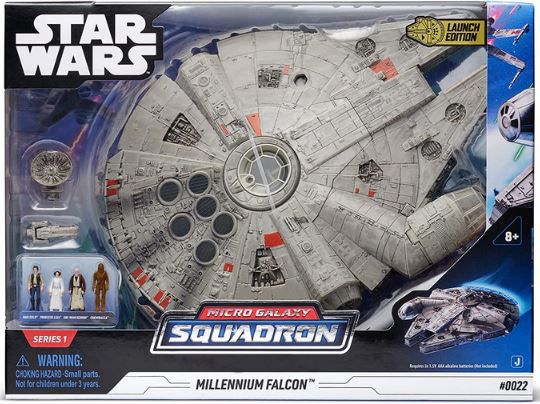 Star Wars Millennium Falcon mit Licht, Sound und Figuren für 34,99€ (statt 50€)