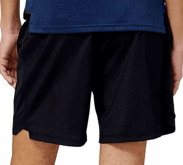 New Balance Printed Accelerate Pacer 7 Laufshorts für 29,78€ (statt 40€)