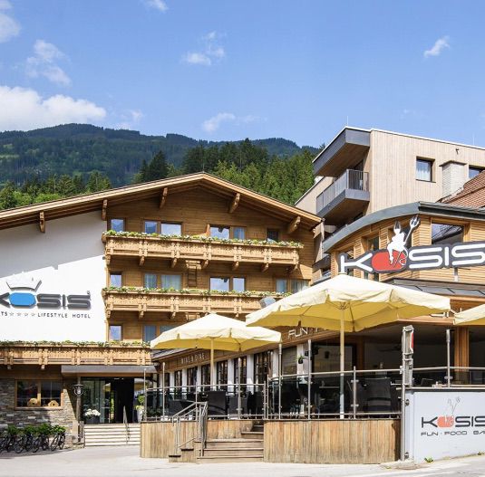 ÜN im 4* KOSIS Sports Lifestyle Hotel im Zillertal inkl. HP &#038; Sauna ab 91€ p.P.