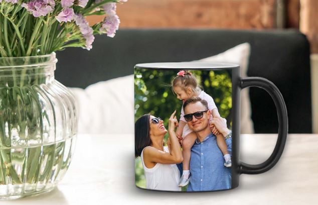 Lieblingsfoto.de: Zaubertasse mit eigenem Foto für 9,95€ zzgl. Versand