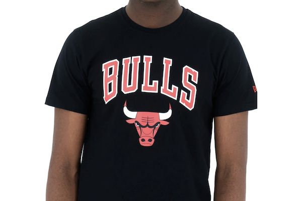 New Era   NBA Chicago Bulls Team Logo T Shirt für 16,98€ (statt 27€)