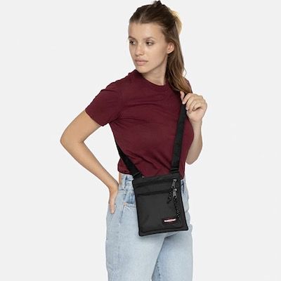 Eastpak Rusher Umhängetasche 1,5 L für 11,58€ (statt 23€)