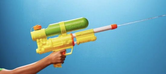 2x Hasbro Nerf Super Soaker Wasserpistole für 20,90€ (statt 46€)