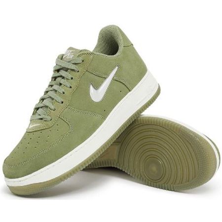 Nike Air Force 1 Low Retro Oil Green Sneaker für 105€ (statt 149€)