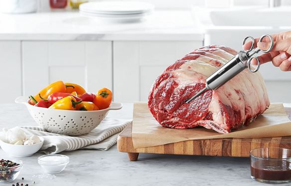 Amazon Basics Premium Fleischspritze für 9,79€ (statt 14€)