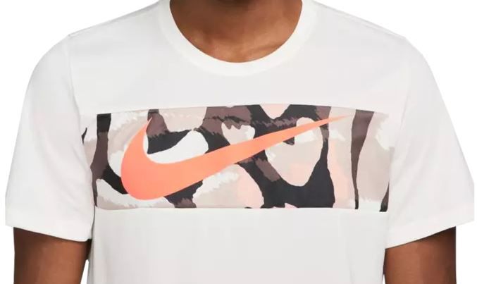 Nike Dri FIT Sport Clash Trainingsshirt für 23,99€ (statt 33€)
