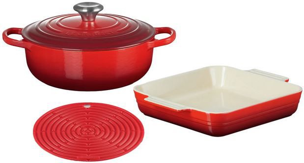 Le Creuset Sauteuse, 24cm + Auflaufform & Topflappen für 155,94€ (statt 189€)