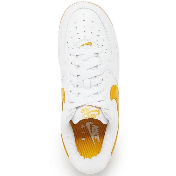 Nike Air Force 1 Low QS Waterproof University Gold für 94€ (statt 109€)