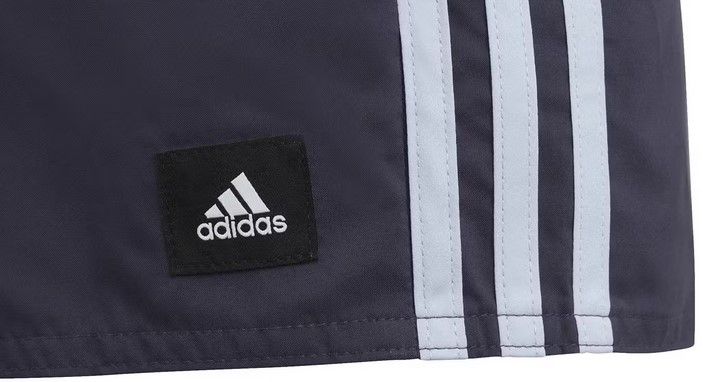 Adidas 3 Streifen Kinder Badeshorts für 14,98€ (statt 24€)