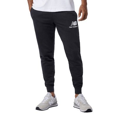 New Balance Jogginghose Essentials Stacked Logo für 21,99€ (statt 35€)