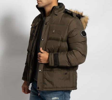 Canadian Peak Steppjacke mit Kapuze für 103,96€ (statt 130€)