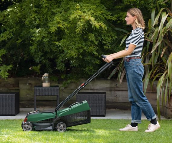 Bosch CityMower 18V 32 300 Akku Rasenmäher für 199,90€ (statt 220€)