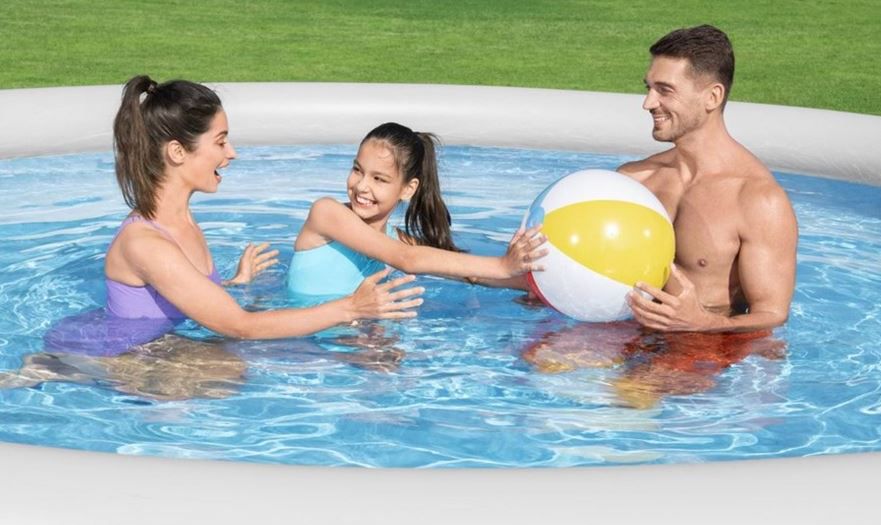 Bestway Pool mit Filterpumpe, 4,57m x 84cm für 69,98€ (statt 84€)