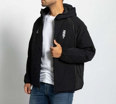 Nike Zion Übergangsjacke für 79,16€ (statt 105€)