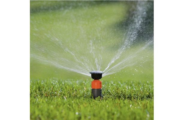 Gardena Sprinklersystem Turbinen Versenkregner T100 für 9,35€ (statt 14€)