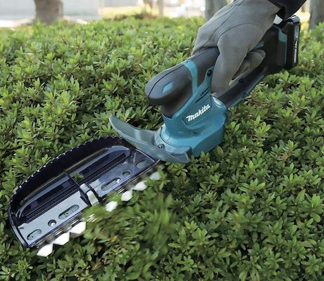 Makita UH201DWAX Akku Grasschere inkl. 2 Ah für 69€ (statt 105€)