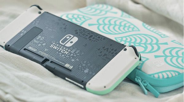 Nintendo Switch Tasche & Schutzhülle Animal Crossing Edition für 15,15€ (statt 23€)
