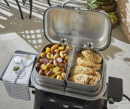 Weber Lumin Compact Stand Elektrogrill in Schwarz für 399€ (statt 472€)