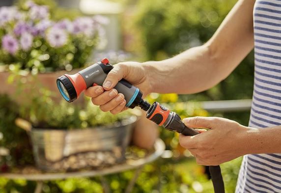 💦 Gardena 18405 20 City Balkon und Gartenbrause für 11,35€ (statt 15€)