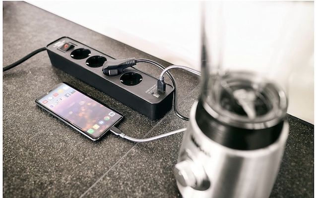 Brennenstuhl Ecolor Steckdosenleiste mit USB Charger für 12,89€ (statt 15€)